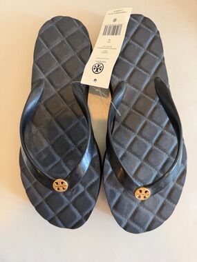 Tory Burch Women’s Willa Flip Flops, Classic Black,  Size 6 NWT